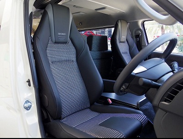 RECARO�i���J���V�[�g�j�@TOYOTA�@�n�C�G�[�X�@�~�h�����[�t�@�Ɂ@RECARO�i���J���j�@LX-F�@IL110H�@BK�@�~���E�@����