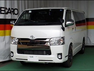 TOYOTA�@�n�C�G�[�X�@TRH200�i2019�N1���j�@�Ɂ@RECARO�i���J���j�@SR-7F�@GK100�@BK/SIL�@A/R�@����