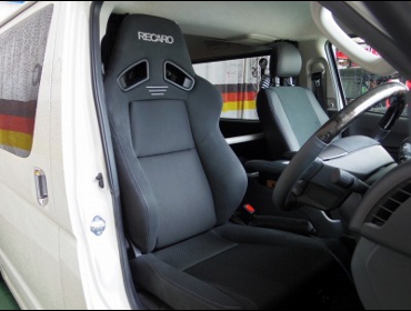 RECARO�i���J���V�[�g�j�@TOYOTA�@���W�A�X�G�[�X�@200�n�i2018�N�j�@�Ɂ@RECARO�i���J���j�@SR-7F�@GK100�@BK/BK�@����