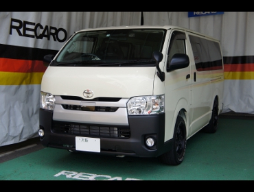 TOYOTA�@�n�C�G�[�X�@5�^�i2019�N�j�@�Ɂ@RECARO�i���J���j�@SR-7F�@Lassic�@BK�@����