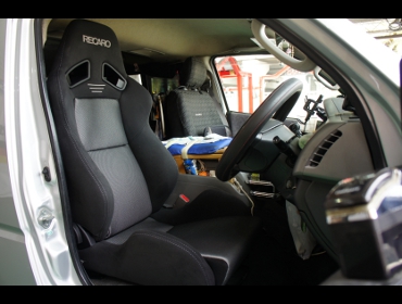 RECARO�i���J���V�[�g�j�@TOYOTA�@���W�A�X�G�[�X�@�Ɂ@RECARO�i���J���j�@SR-7�@GK100�@BK/SIL�@����
