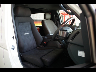 TOYOTA�@�n�C�G�[�X�@S-GL�@50�����i2019�N�j�@�Ɂ@RECARO�i���J���j�@�G���S���hMV�@BK�@����