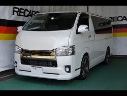 TOYOTA�@�n�C�G�[�X�@4�^�@�K�\�����@200�n�i2018�N�j�@�Ɂ@RECARO�i���J���j�@SR-7F�@GK100�@BK/RED�@�~���E�@����