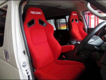 TOYOTA�@���W�A�X�G�[�X�@�o���@���C�h�@200�n�@4�^�i2014�N�j�@�Ɂ@RECARO�i���J���j�@SR-7F�@KK100�@RED�@�A�[�����X�g�t���@�~���E�@����