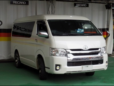 TOYOTA�@�n�C�G�[�X�@200�n�@���C�h�@�Ɂ@RECARO�i���J���j�@�G���S���hMV�@BK�@�V�[�g�q�[�^�[�t���@���@�A�[�����X�g�t���@�~���E�@����