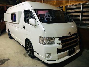 TOYOTA�@�n�C�G�[�X�@4�^����@�X�[�p�[�����O�����ԁ@TRH226K�i2018�N12���j�@�Ɂ@RECARO�i���J���j�@SR-7F�@Lassic�@���@�~���E�@����