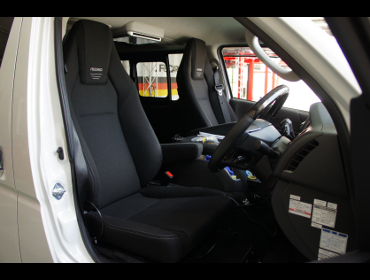 TOYOTA�@�n�C�G�[�X�@GDH-206V�i2018�N�j�@�Ɂ@RECARO�i���J���j�@LX-F�@TR�@NN�@BK�@�A�[�����X�g�t���@�~���E�@����