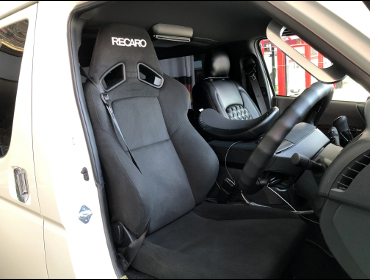TOYOTA�@�n�C�G�[�X�@�Ɂ@RECARO�i���J���j�@SR-7F�@KK100�@BK�@����