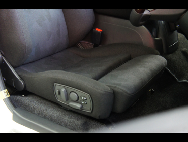 TOYOTA�@�n�C�G�[�X�@���C�h�@�K�\�����@4�^�@����i2018�N�j�@�Ɂ@RECARO�i���J���j�@�I���\�y�hAN220HV�@BK�@�~���E�@����