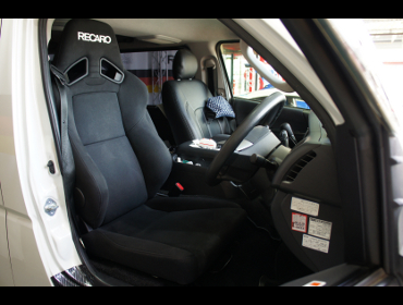TOYOTA�@�n�C�G�[�X�@4�^�@�Ɂ@RECARO�i���J���j�@SR-7F�@KK100�@BK�@�A�[�����X�g�t���@����