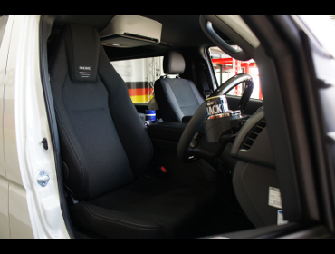 TOYOTA�@�n�C�G�[�X�@200�n�i2019�N�j�@�Ɂ@RECARO�i���J���j�@LX-F�@TR�@NN�@BK�@����