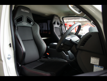 TOYOTA�@�n�C�G�[�X�@5�^�i2019�N�j�@�Ɂ@RECARO�i���J���j�@SR-7F�@Lassic�@BK�@�V�[�g�q�[�^�[�t���@���@SR-7F�@Lassic�@BK�@����