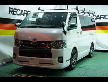 TOYOTA�@�n�C�G�[�X�@200�n�@5�^�i2019�N�j�@�Ɂ@RECARO�i���J���j�@SR-7�@GK100�@BK/RED�@����