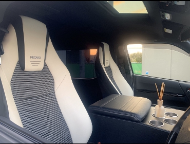 TOYOTA�@�n�C�G�[�X�@5�^�@���C�h�@�K�\�����ԁ@�Ɂ@RECARO�i���J���j�@LX-F�@IL110H�@���@�~���E�@����