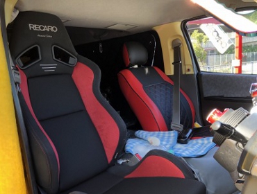 TOYOTA�@200�n�n�C�G�[�X�@�Ɂ@RECARO�i���J���j�@SR-7�@����A�h�o���X�G�f�B�V����2019�@RED�@����