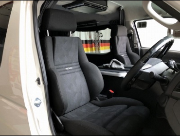 TOYOTA�@�n�C�G�[�X�@4�^�@���C�h�{�f�B�~�h���L�����s���O�@�Ɂ@RECARO�i���J���j�@�I���\�y�hAM220HV�@BK�@�~�@���E�@����