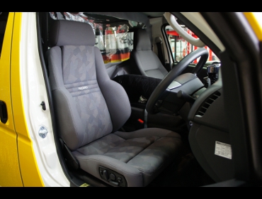 TOYOTA�@�n�C�G�[�X�@5�^�i2019�N�j�@�Ɂ@RECARO�i���J���j�@�I���\�y�hAN220HV�@�O���C�@����