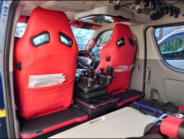 TOYOTA�@�n�C�G�[�X�o���@S-GL�@�W���{�f�B�@TRH200V�i2010�N6���j�@�Ɂ@RECARO�i���J���j�@SR-7�@GU100�@RED�@���@SR-7F�@GU100�@RED�@����