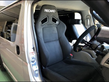 TOYOTA�@�n�C�G�[�X�@�Ɂ@RECARO�i���J���j�@SR-7F�@KK100�@BK�@����