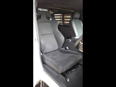 TOYOTA�@�n�C�G�[�X�@�Ɂ@RECARO�i���J���j�@SR-7F�@KK100�@BK�@����