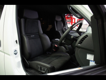 TOYOTA�@�n�C�G�[�X�@5�^�@�f�B�[�[���@�i���[�{�f�B�@�Ɂ@RECARO�i���J���j�@�I���\�y�hDL220HV�@�E�@�~���E�@����