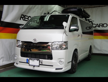 TOYOTA�@200�n�n�C�G�[�X�@�Ɂ@RECARO�i���J���j�@SR-7F�@����@�A�h�o���X�G�G�f�B�V�����@RED�@�A�[�����X�g�t���@����