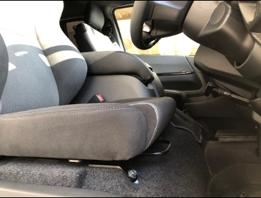 TOYOTA�@�n�C�G�[�X�@�Ɂ@RECARO�i���J���j�@SR-7F�@GK100�@BK/SIL�@����