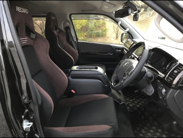 TOYOTA�@�n�C�G�[�X�@200�n�@5�^�@�K�\�����ԁ@�Ɂ@RECARO�i���J���j�@SR-7F�@GU100H�@�u���E���@�V�[�g�q�[�^�[�t���@�~���E�@����