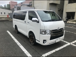 TOYOTA�@200�n�n�C�G�[�X�@5�^�@�f�B�[�[���@�i���[�@�Ɂ@RECARO�i���J���j�@SR-7F�@GK100�@BK/BK�@A/R�@����