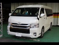 TOYOTA�@�n�C�G�[�X�@5�^�i2019�N�j�@�Ɂ@RECARO�i���J���j�@LX-F�@IL110H�@���@�~���E�@����