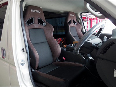 TOYOTA�@�n�C�G�[�X�@4�^�@�Ɂ@RECARO�i���J���j�@SR-7F�@GU100H�@���@A/R�@�~���E�@����