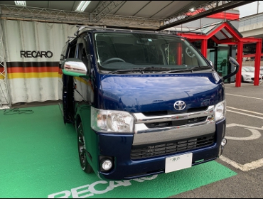 TOYOTA�@�n�C�G�[�X�i2020�N�j�@�Ɂ@RECARO�i���J���j�@SR-7F�@GK100�@BK�@A/R�@�V�[�g�q�[�^�[�t���@����