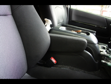 TOYOTA�@�n�C�G�[�X�o���i2015�N�j�@�Ɂ@RECARO�i���J���j�@SR-7F�@GK100�@BK/SIL�@�A�[�����X�g�t���@����