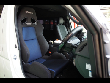 TOYOTA�@�n�C�G�[�X�@���C�h�i2019�N�j�@�Ɂ@RECARO�i���J���j�@SR-7�@GK100�@BK/�u���[�@����