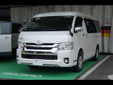 TOYOTA�@�n�C�G�[�X�@�Ɂ@RECARO�i���J���j�@SR-7F�@GK100�@BK/SIL�@A/R�^�C�v�@����