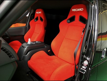 TOYOTA�@200�n�n�C�G�[�X�@6�^�@�i���[�@�f�B�[�[���ԁ@�Ɂ@RECARO�i���J���j�@SR-7�@KK100�@RED�@�~���E�@����