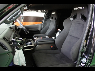 TOYOTA�@�n�C�G�[�X�@GDH201V�i2019/11���j�@�Ɂ@RECARO�i���J���j�@SR-7F�@KK100�@BK�@�~���E�@����