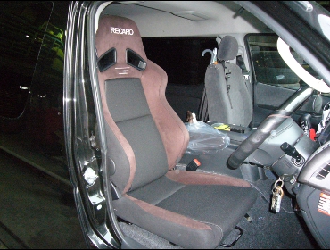 TOYOTA�@�n�C�G�[�X�@200�n3�^�@�Ɂ@RECARO�i���J���j�@SR-7F�@GU100H�@�u���E���@�V�[�g�q�[�^�[�t���@����