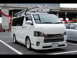 TOYOTA�@�n�C�G�[�X�@200�n�@�Ɂ@RECARO�i���J���j�@SR-7F�@GK100�@BK/BK�@����