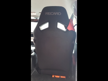 TOYOTA�@200�n�n�C�G�[�X�@4�^�@���C�h�@�L�����s���O�J�[�@�Ɂ@RECARO�i���J���j�@SR-7F�@GU100�@RED�iA/R�^�C�v�j�@����