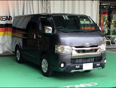 TOYOTA�@�n�C�G�[�X�@200�n�@6�^�i2020�N�j�@�Ɂ@RECARO�i���J���j�@SR-7F�@GK100�@BK/BK�@����