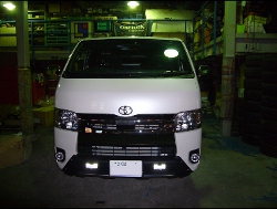 TOYOTA�@200�n�n�C�G�[�X�@GDH206�@�Ɂ@RECARO�i���J���j�@SR-7F�@GK100H�@BK�@A/R�@�V�[�g�q�[�^�[�t���@�~�@���E�@����