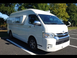 TOYOTA�@�n�C�G�[�X�@���C�h�@�L�����s���O�J�[�@TRH226K�i2017�N�j�@�Ɂ@RECARO�i���J���j�@SR-7F�@KK100�@BK�@�A�[�����X�g�t���@�~���E�@����