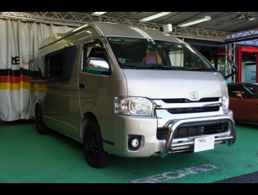 TOYOTA�@�n�C�G�[�X�@�Ɂ@RECARO�i���J���j�@SR-7F�@GK100�@BK/RED�@����