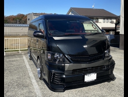 TOYOTA�@�n�C�G�[�X�@TRH214W�@�Ɂ@RECARO�i���J���j�@SR-7�@KK100�@RED�@���@SR-7F�@KK100�@RED�@����