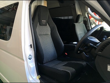 TOYOTA�@�n�C�G�[�X�@5�^�i2018�N�j�@�Ɂ@RECARO�i���J���j�@LX-F�@IN110�@BK�@�V�[�g�q�[�^�[�t���@���@�A�[�����X�g�t���@����