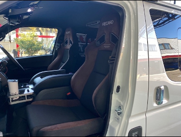 TOYOTA�@�n�C�G�[�X�@S-GL�i2020�N�j�@�Ɂ@RECARO�i���J���j�@SR-7F�@GU100�@BN�@�~���E�@����