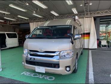 TOYOTA�@�n�C�G�[�X�@5�^�@�Ɂ@RECARO�i���J���j�@SR-7�@GU100�@RED�@����