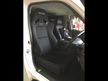 TOYOTA�@�n�C�G�[�X�i2017�N�j�@RECARO�i���J���j�@SR-7F�@GK100�@BK/BK�@�V�[�g�q�[�^�[�t���@����