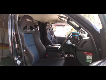 TOYOTA�@�n�C�G�[�X�@KDH206�@�Ɂ@RECARO�i���J���j�@SR-7F�@GK100�@BK/�u���[�@�~���E�@����